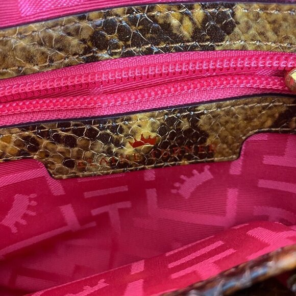 Elaine Turner Clutch Faux Snakeskin Pebbled Magnetic Closure Envelope Mobwife - Picture 16 of 16